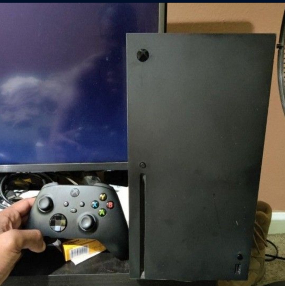 Xbox series x  console and controller